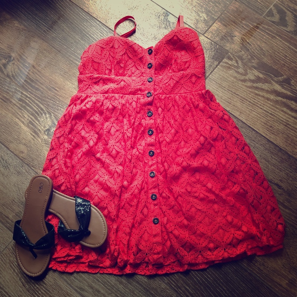 Kohl’s Three Pink Hearts Small Coral Dress